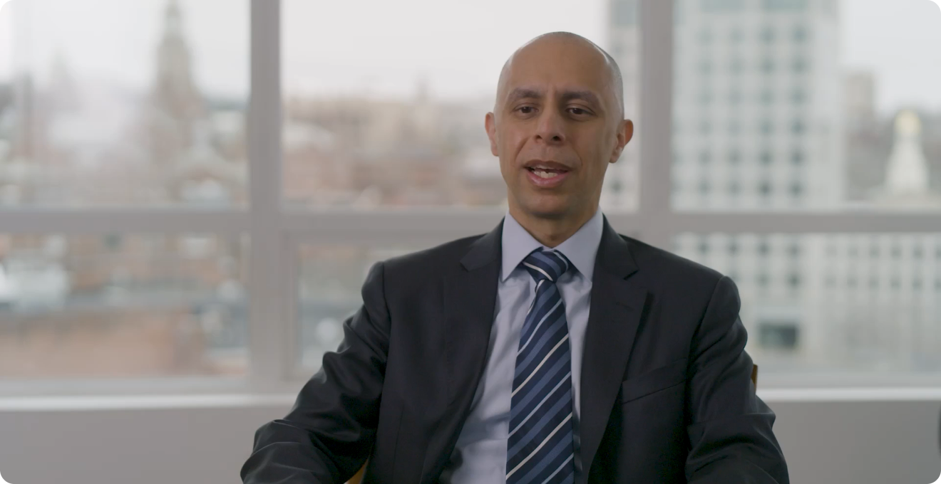 Jorge Elorza speaking